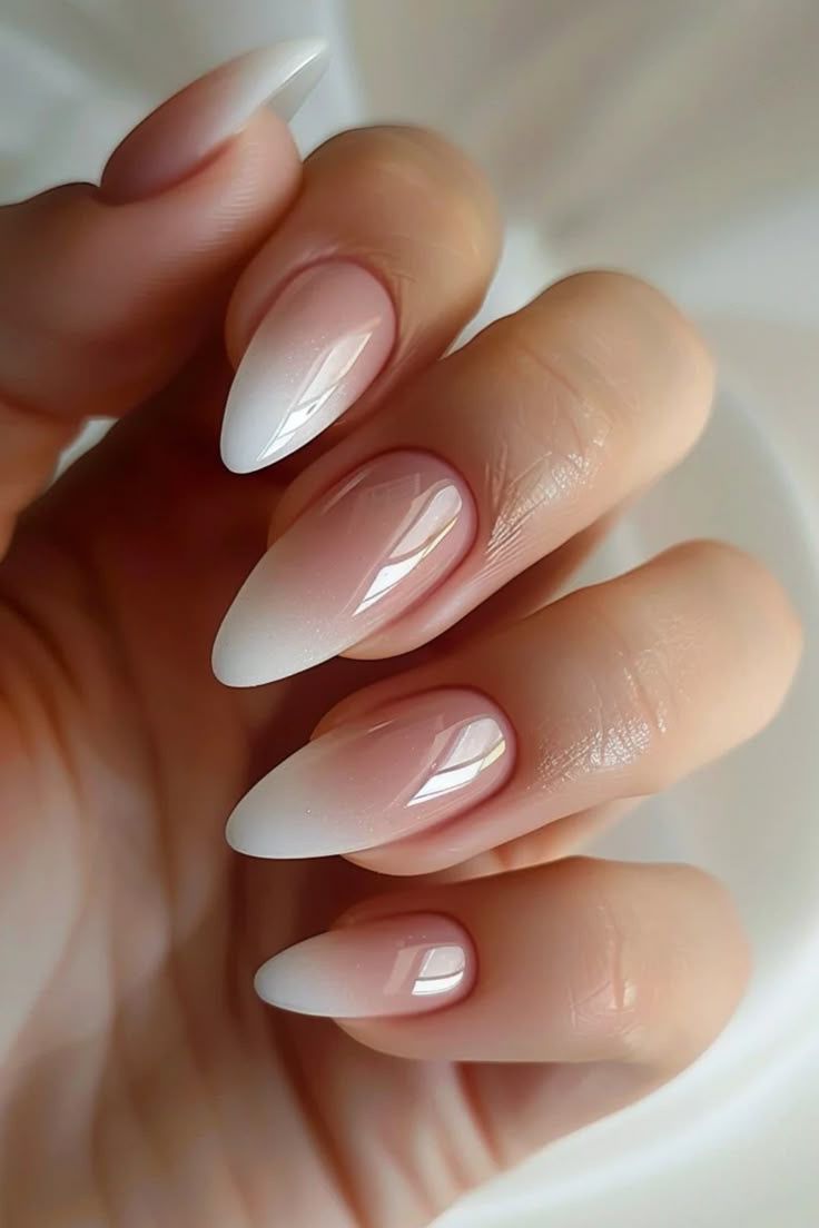 Ivory Fade – Almond Soft Ombré Press-On Nail Set