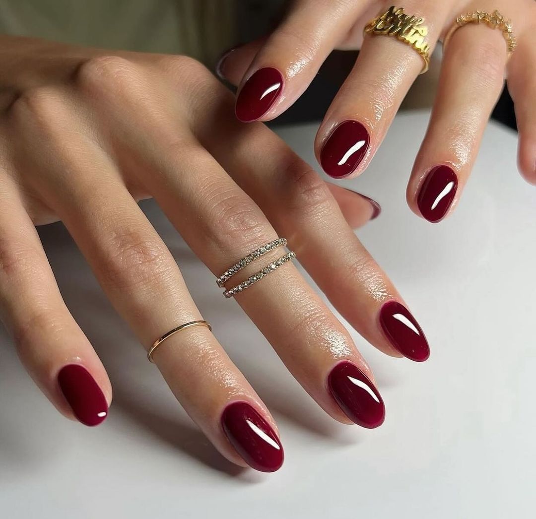 Velvet Rouge – Deep Burgundy Press-On Nail Set